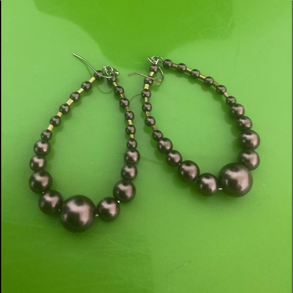 Women’s earrings